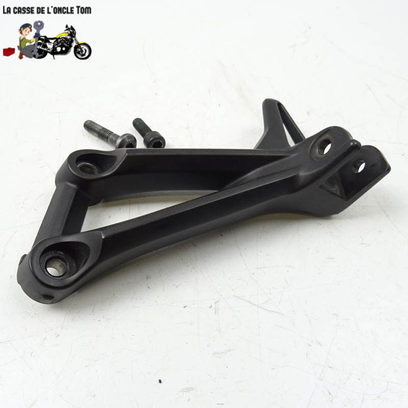 Platine arrière gauche  Yamaha  900 MT-09 2020 - CTM-11580-048