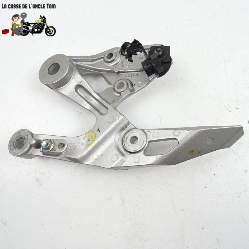 Platine avant droite Yamaha  900 MT-09 2020 - CTM-11580-062