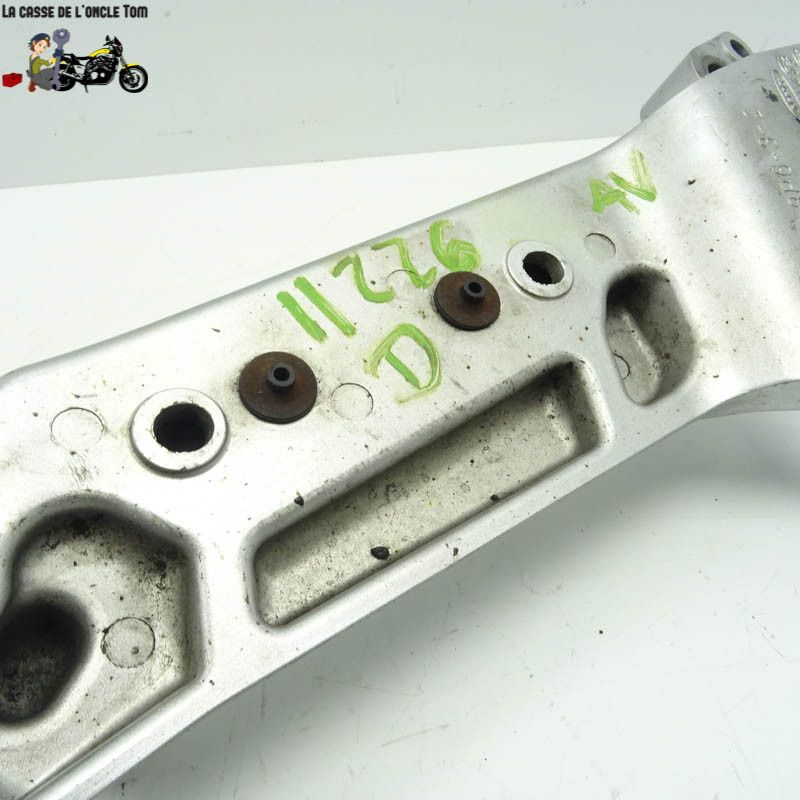 Platine avant droite Yamaha 1300 FJR 2008 - CTM-11226-052