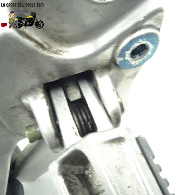 Platine + repose pied avant gauche  Yamaha 900 xj Diversion 1996 - CTM-YAM-035