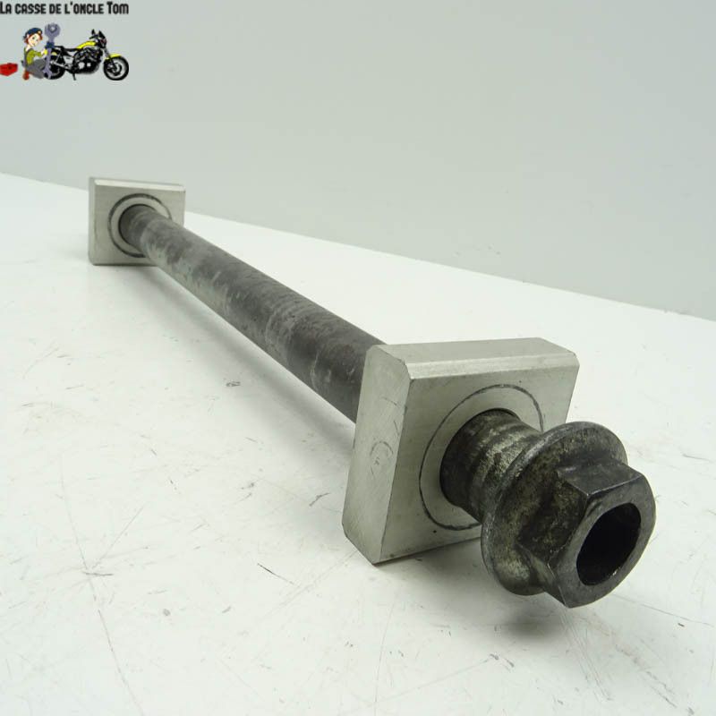 Axe de roue arrière Honda 900 CBR RR SC29 1995 - CTM-8447-063