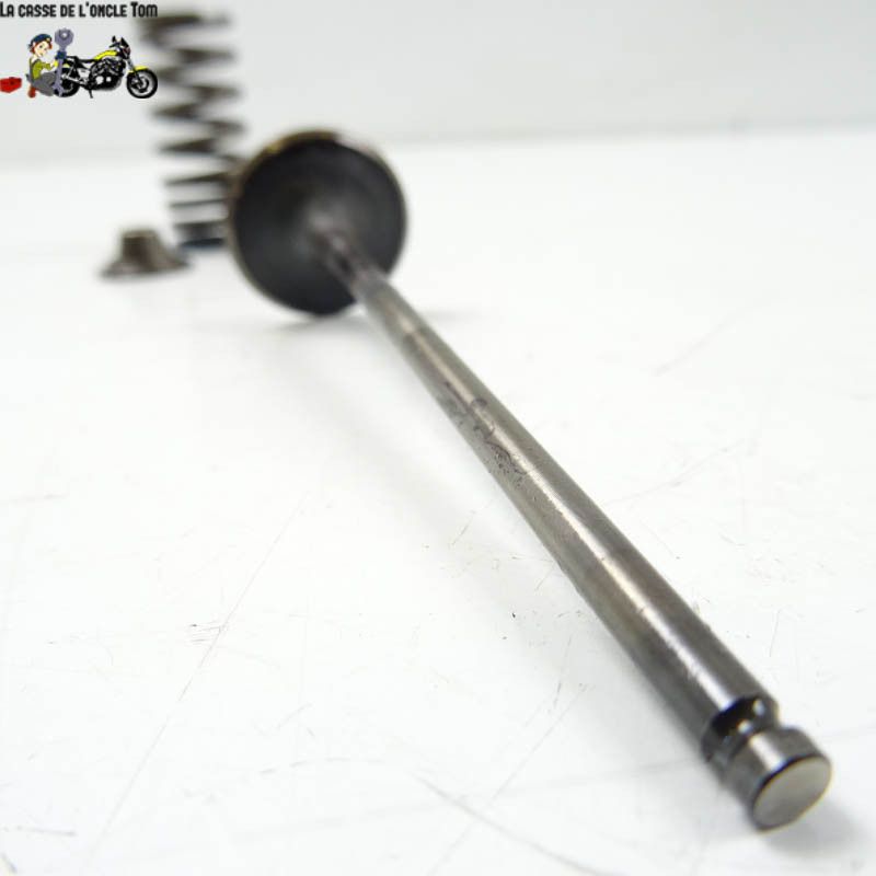 Soupape d'échappement 1 Triumph 675 Street triple  2011 - CTM-11843-077