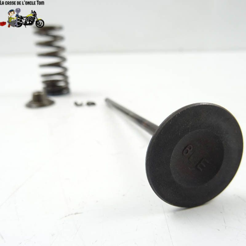 Soupape d'échappement 2 Triumph 675 Street triple  2011 - CTM-11843-078