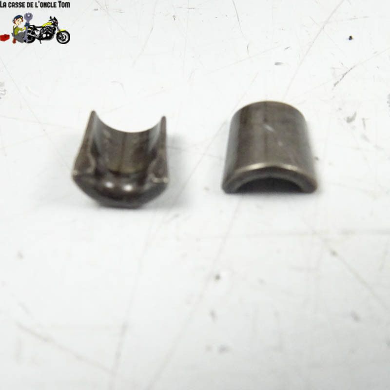 Soupape d'échappement 6 Triumph 675 Street triple  2011 - CTM-11843-082