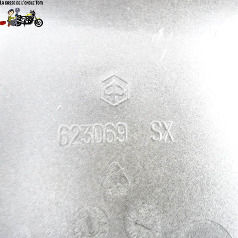 Carénage bas gauche Piaggio 400 MP 3 Touring 2011 - CTM-9222-007