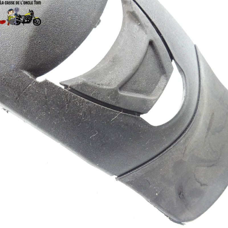 Passage de roue avant gauche Piaggio 400 MP 3 Touring 2011 - CTM-9222-023