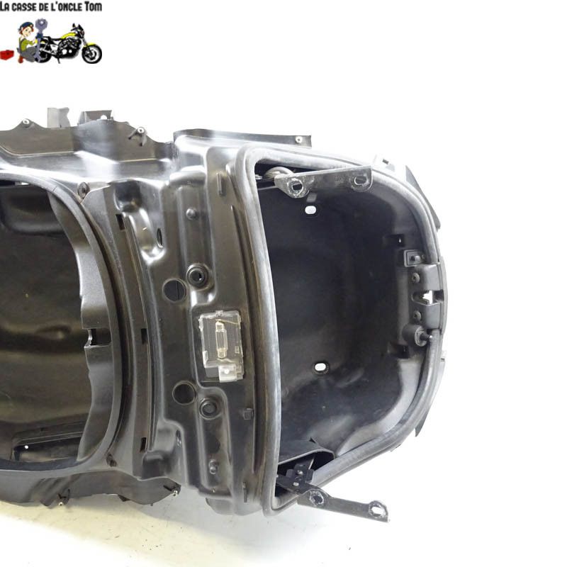 Coffre sous selle Piaggio 400 MP 3 Touring 2011 - CTM-9222-032