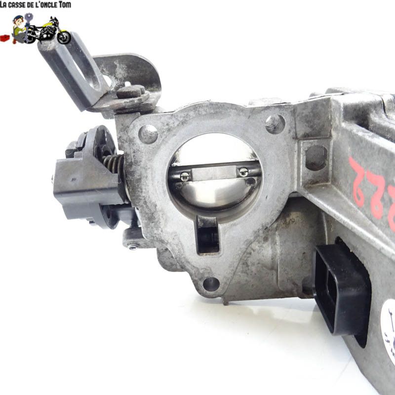 Boîtier papillon admission Piaggio 400 MP 3 Touring 2011 - CTM-9222-045