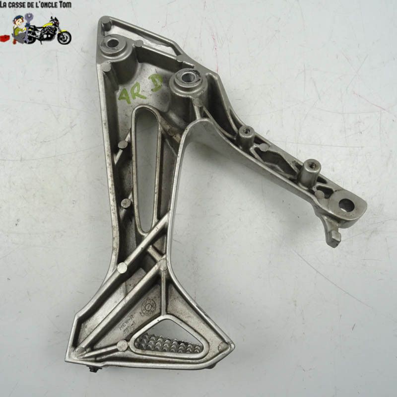 Platine + repose pied arrière droit Honda 800 VFR  2005 - CTM-10689-003