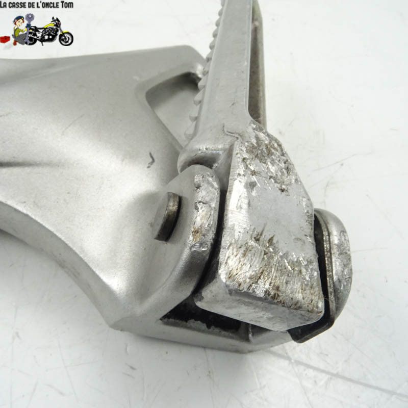 Platine + repose pied arrière gauche Honda 800 VFR  2005 - CTM-10689-002