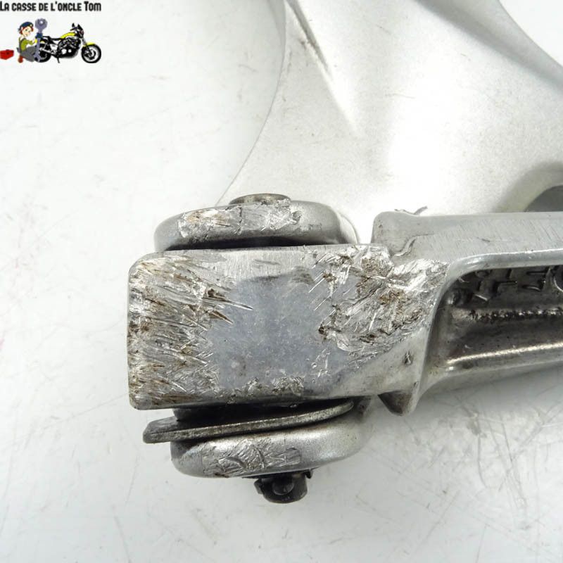 Platine + repose pied arrière gauche Honda 800 VFR  2005 - CTM-10689-002