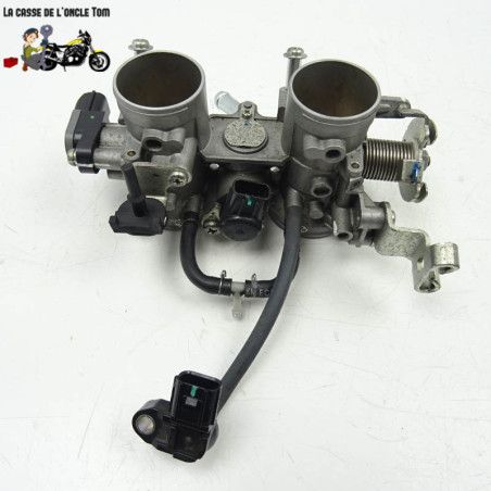 Rampe de carburateur Kawasaki 400 Ninja 2020 - CTM-11908-051