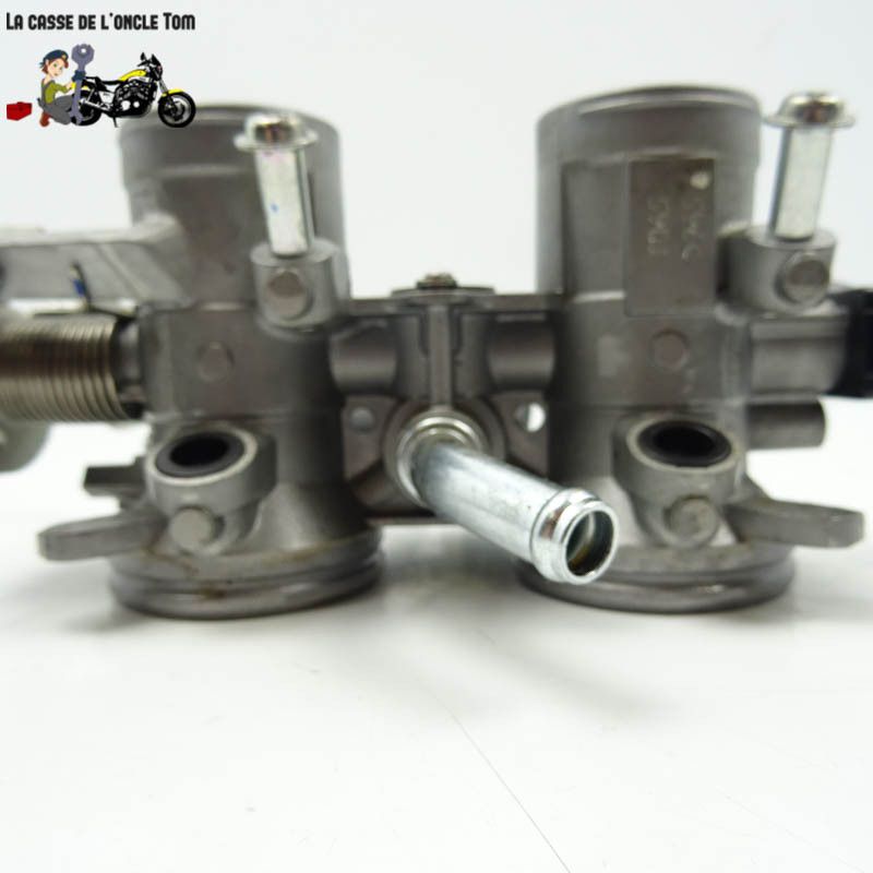 Rampe de carburateur Kawasaki 400 Ninja 2020 - CTM-11908-051