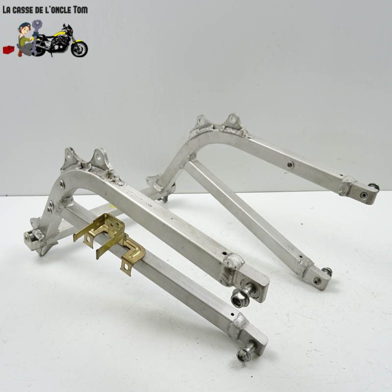 Boucle arrière partie avant Suzuki 600 gsxr-srad 2001 - CTM-11306-012