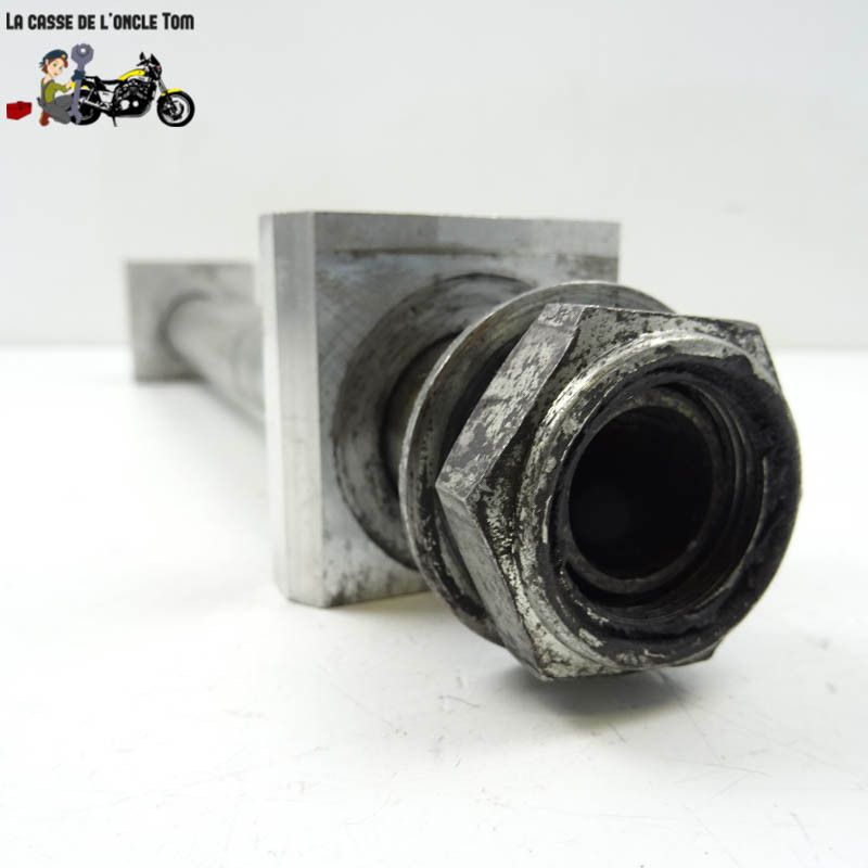 Axe de roue arrière Suzuki 600 gsxr-srad 2001 - CTM-11306-021