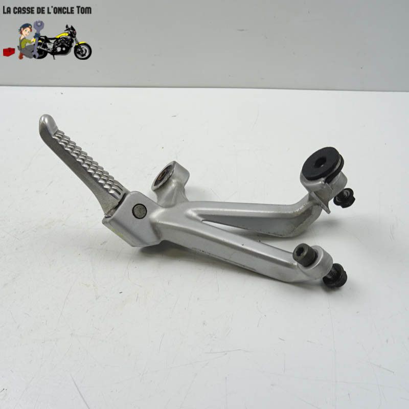 Platine et repose pied arrière droit Suzuki 600 gsxr-srad 2001 - CTM-11306-066