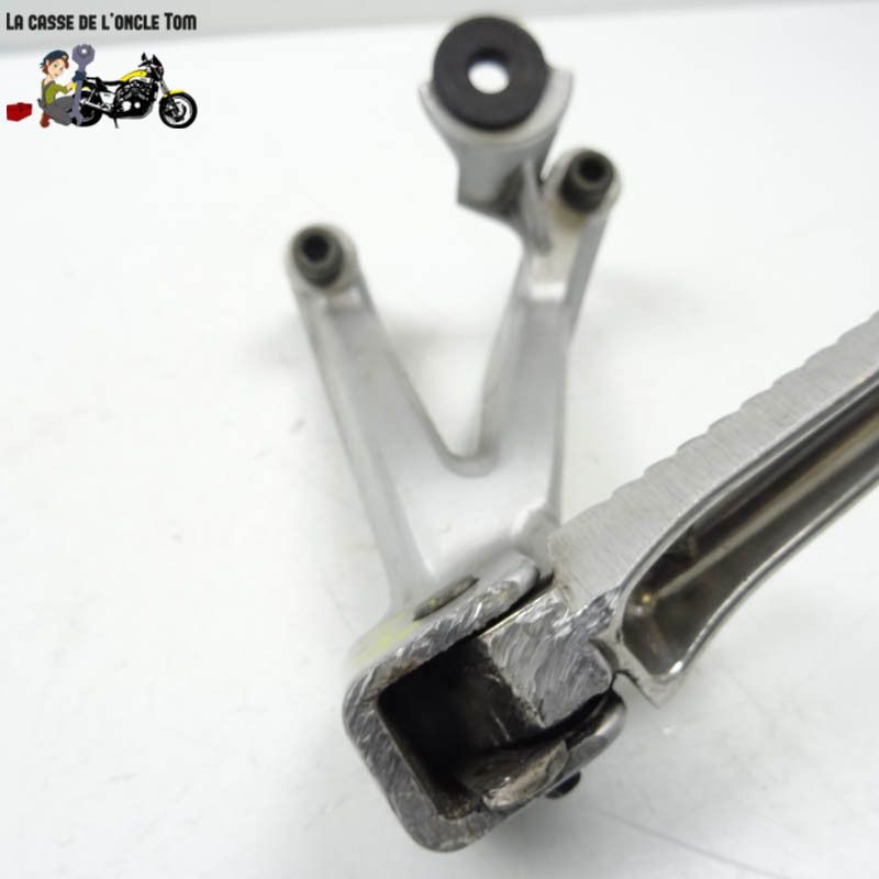 Platine et repose pied arrière gauche Suzuki 600 gsxr-srad 2001 - CTM-11306-067