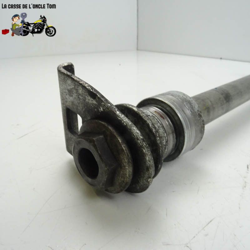 Axe de roue arrière Suzuki 650 GSF Bandit 2006 - CTM-12094-007