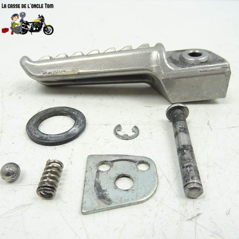 Repose pied arrière droit Kawasaki 900 Z  ABS  2019 - CTM-10626-006