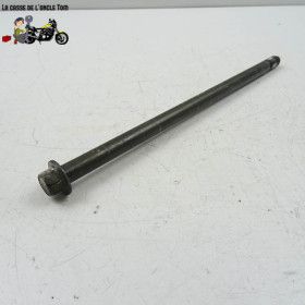 Axe de roue avant Sym 50...