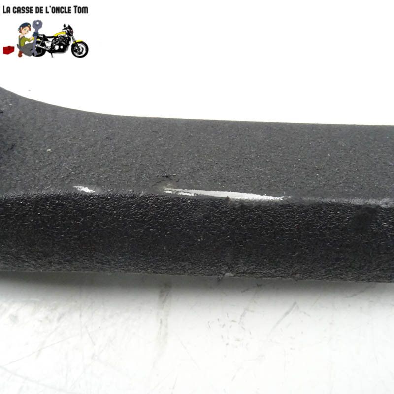 Platine et repose pied arrière gauche Harley Davidson 1690 FXDB 103 2014 - CTM-11519-022