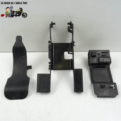 Trappe et  guide de cablage de cadre Harley Davidson 1690 FXDB 103 2014