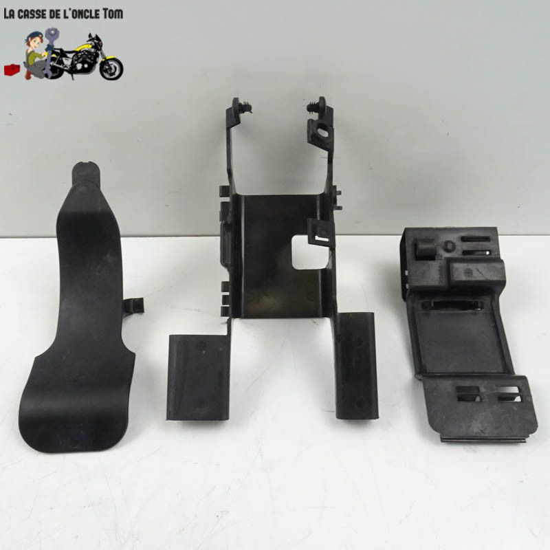 Trappe et  guide de cablage de cadre Harley Davidson 1690 FXDB 103 2014 - CTM-11519-059