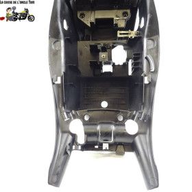 Passage de roue arrière / support batterie KTM 1290 SuperDuke 2015