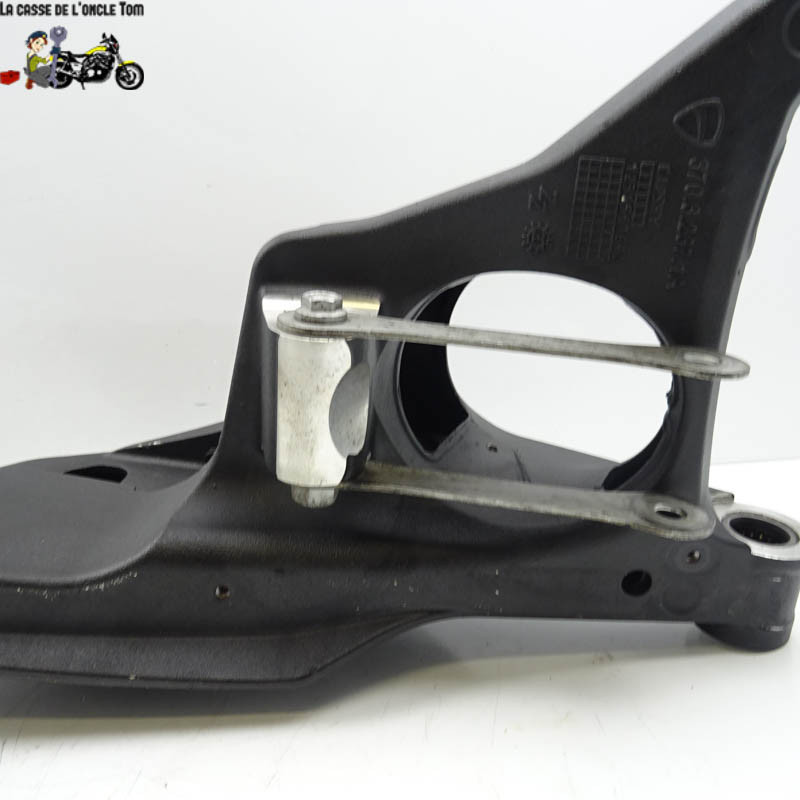 Bras oscillant Ducati 1200 Street fighter 2020 - CTM-11915-077