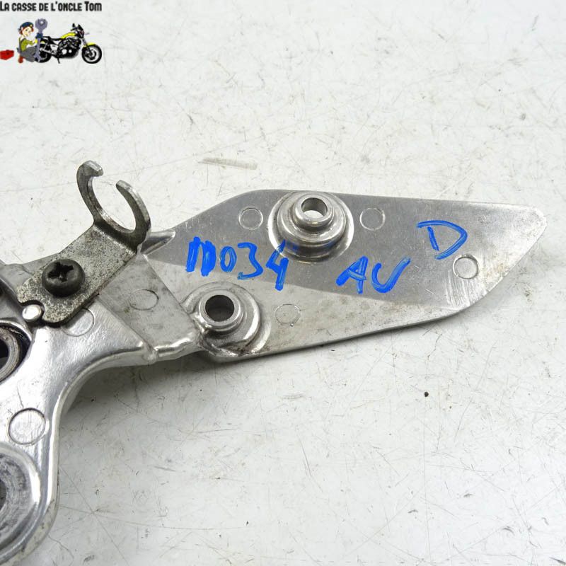 Platine avant droite Yamaha  1000 fazer 2002 - CTM-11034-008