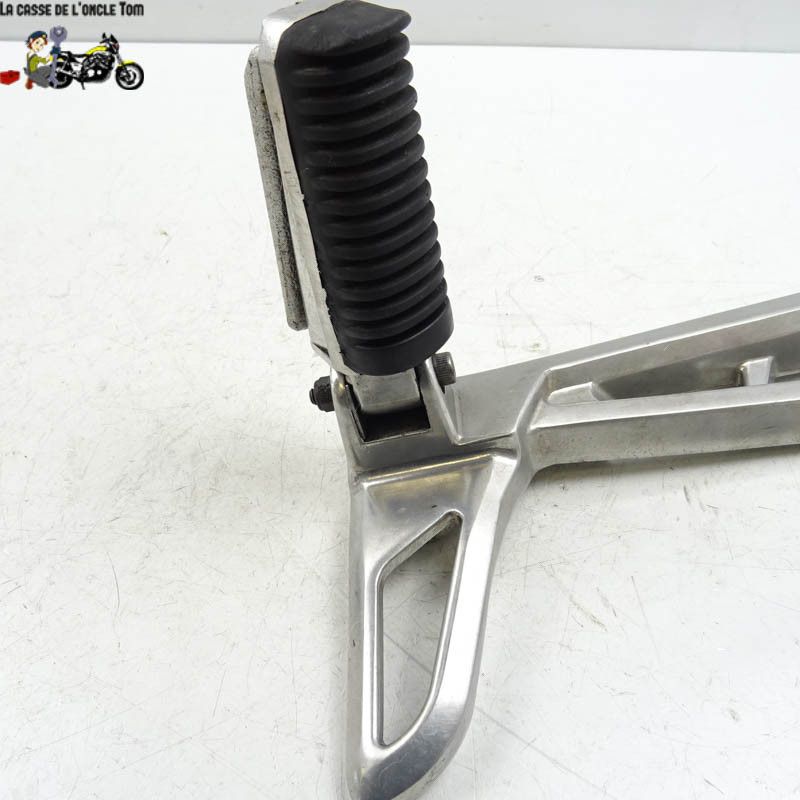 Platine + repose pied arrière gauche Yamaha  1000 fazer 2002 - CTM-11034-057