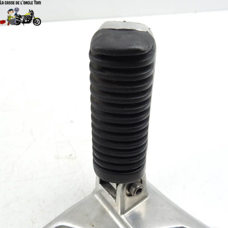 Platine + repose pied arrière gauche Yamaha  1000 fazer 2002 - CTM-11034-057