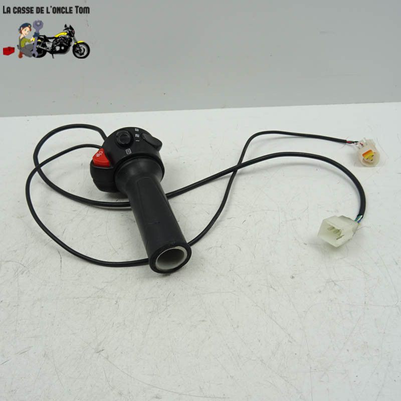 Commodo droit + poignée Vmoto Soco Super Soco TS 2020 - Cassetom - Nos pièces motos Commodo droit + poignée Vmoto Soco Super Soco TS 2020 - Cassetom - Nos pièces motos