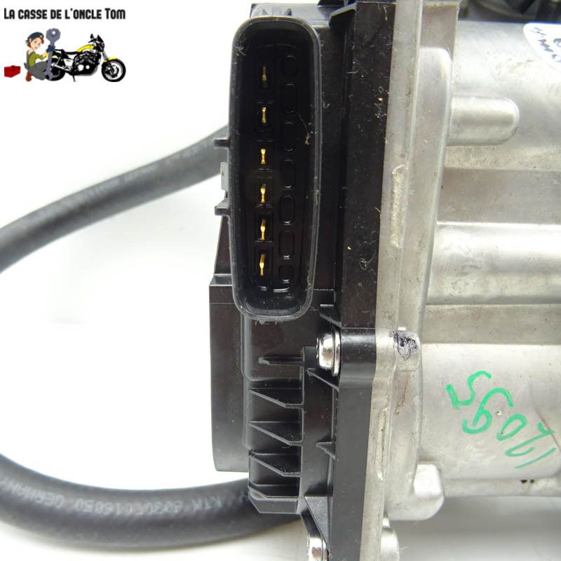 Rampe d'injections KTM 1290 super adventure s  2018 - CTM-12095-009