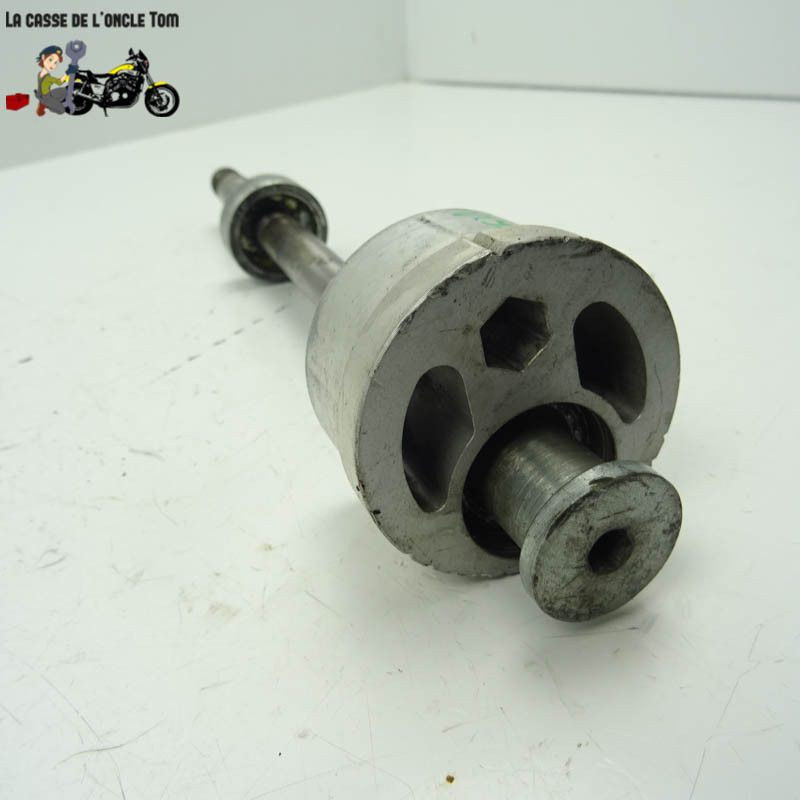 Axe de roue arrière Kawasaki 900 GPZ 1990 - CTM-6510-024