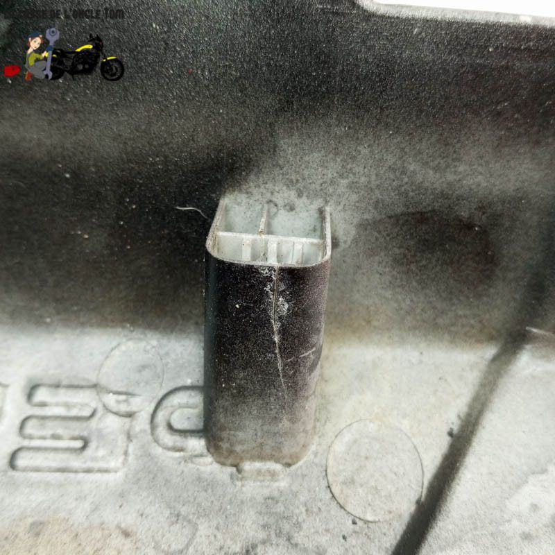 Carénage droit Peugeot 103 vogue 2011 - CTM-11936-023