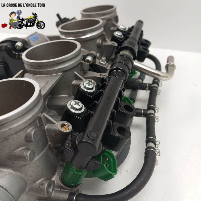 Rampe d'injection Kawasaki 1000 versys 2021 - CTM-11991-004