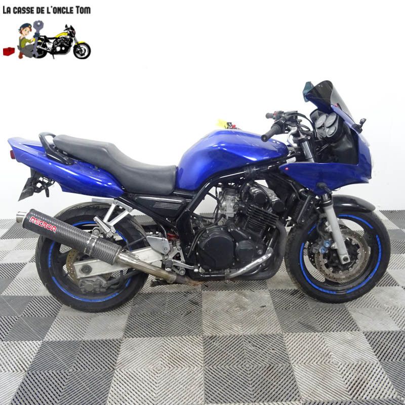 Cassetom - Yamaha 600 Fazer de 2002 - Nos motos accidentées Cassetom - Yamaha 600 Fazer de 2002 - Nos motos accidentées