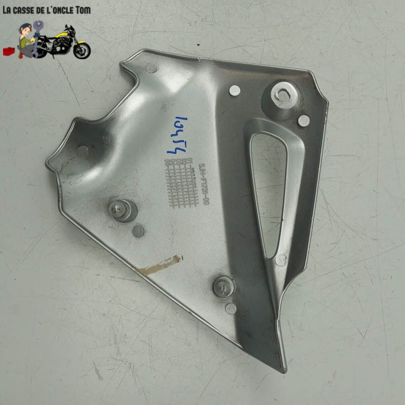 Cache sous réservoir gauche  Yamaha 1100 BT BULLDOG 2004 - CTM-10454-076