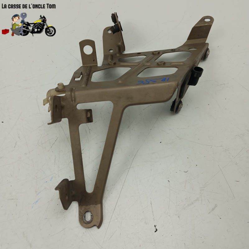 Support de carénage de cadre Ducati 944 ST2 1998 - CTM-12386-047