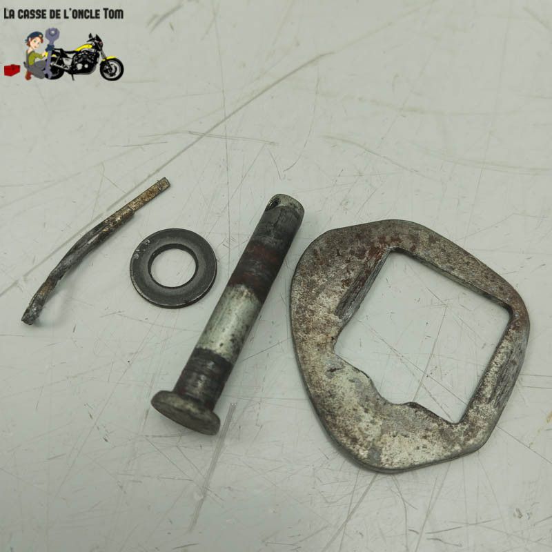 Repose pied arrière gauche Hyosung 125 gv Aquila 2009 - CTM-8345-043