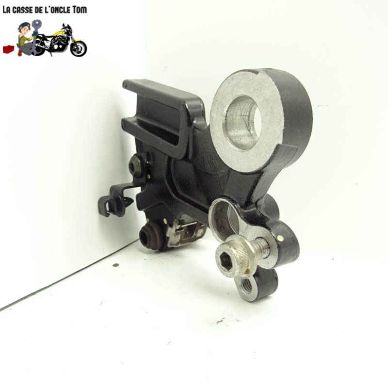 Support étrier de frein arrière  Kawasaki 650 z 2017 - CTM-12586-076