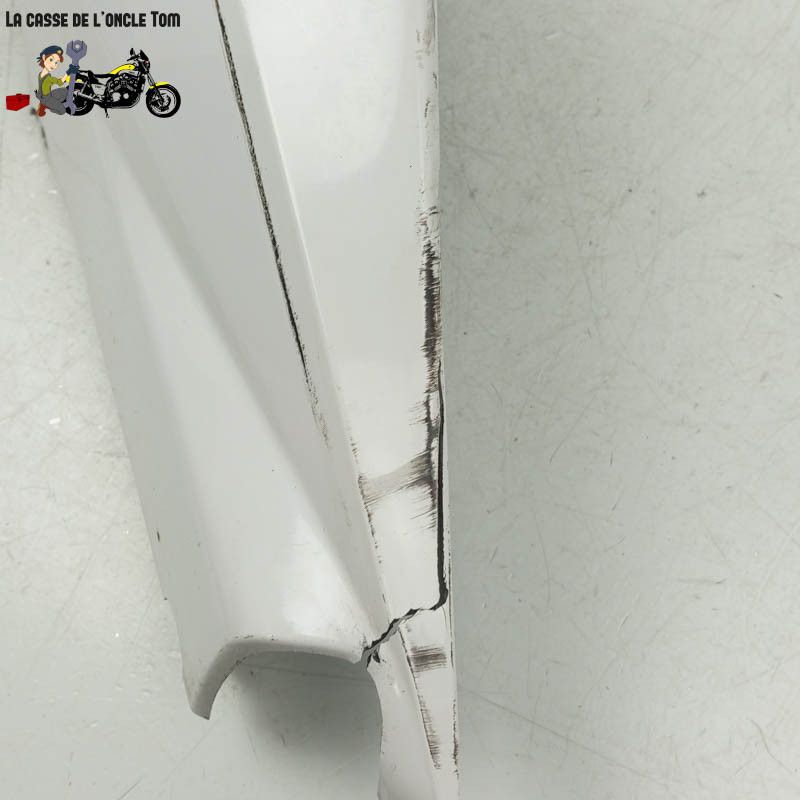 Demi coque arriére gauche  Yamaha  125 yzf 2008 - CTM-R125-026