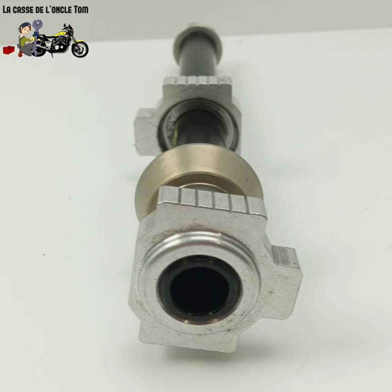 Axe de roue arriére  KTM 890 Duke R 2023 - CTM-12602-018