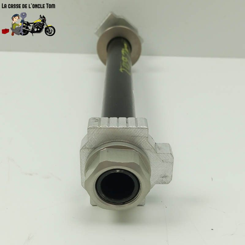 Axe de roue arriére  KTM 890 Duke R 2023 - CTM-12602-018