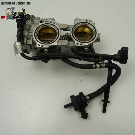Rampe d'injection arrière Aprilia 1100 Tuono V4 2022 - CTM-12468-004