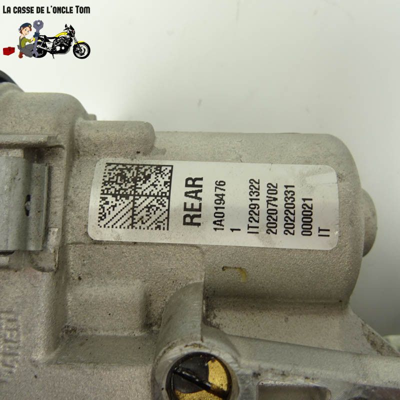 Rampe d'injection arrière Aprilia 1100 Tuono V4 2022 - CTM-12468-004