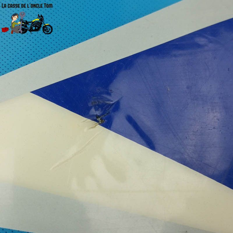 Cache latéral avant droit   Yamaha WR 250 F 2002 - CTM-12152-008