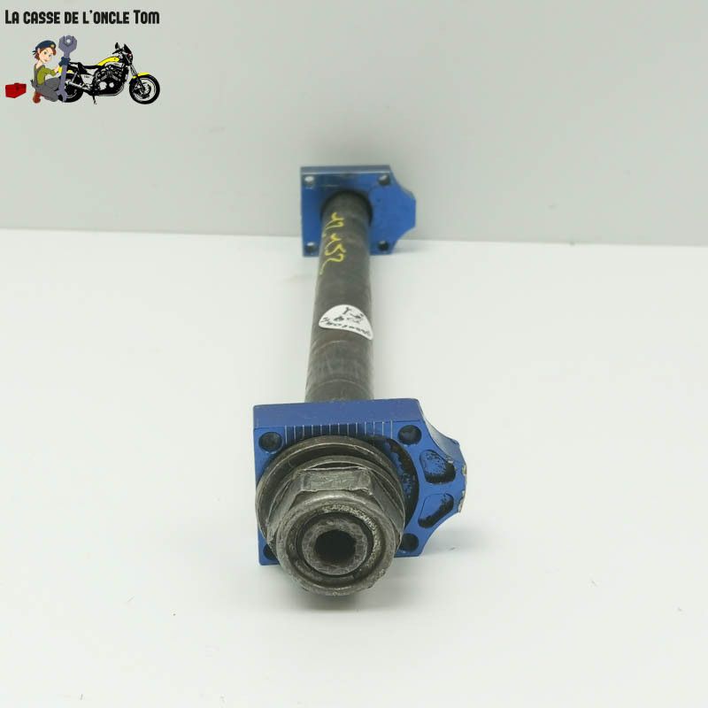 Axe de roue arrière   Yamaha WR 250 F 2002 - CTM-12152-010