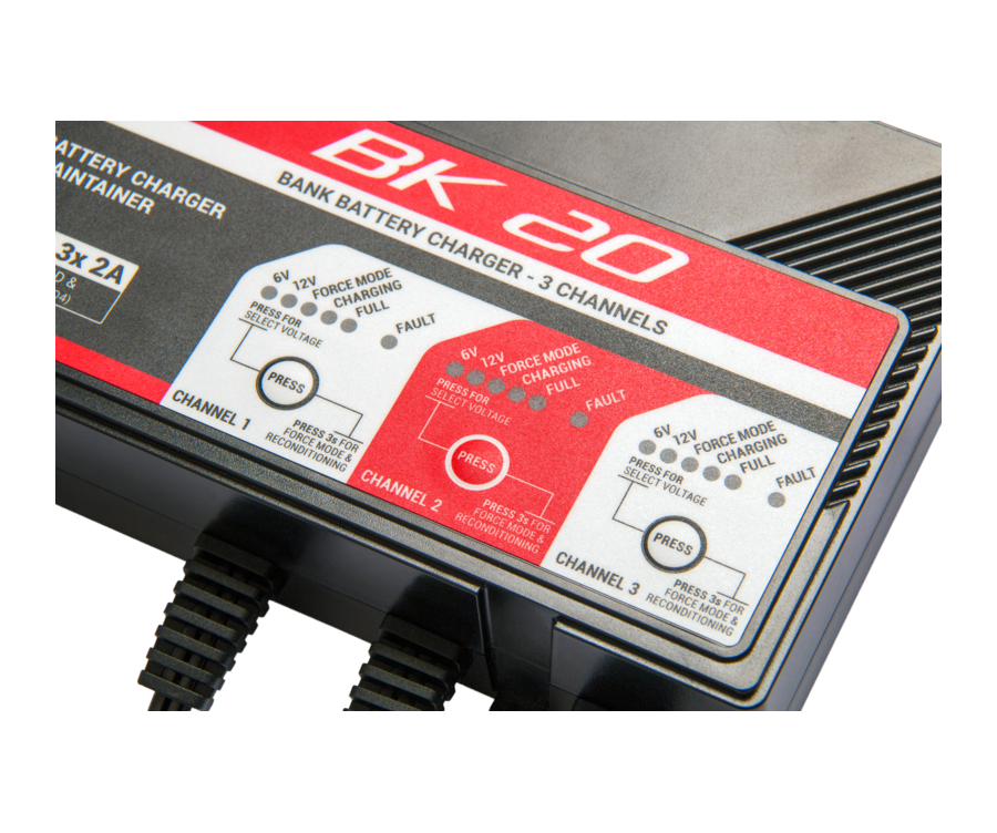 Chargeur de batterie intelligent BS BATTERY BK20 6V/12V 3x2A - 1105619